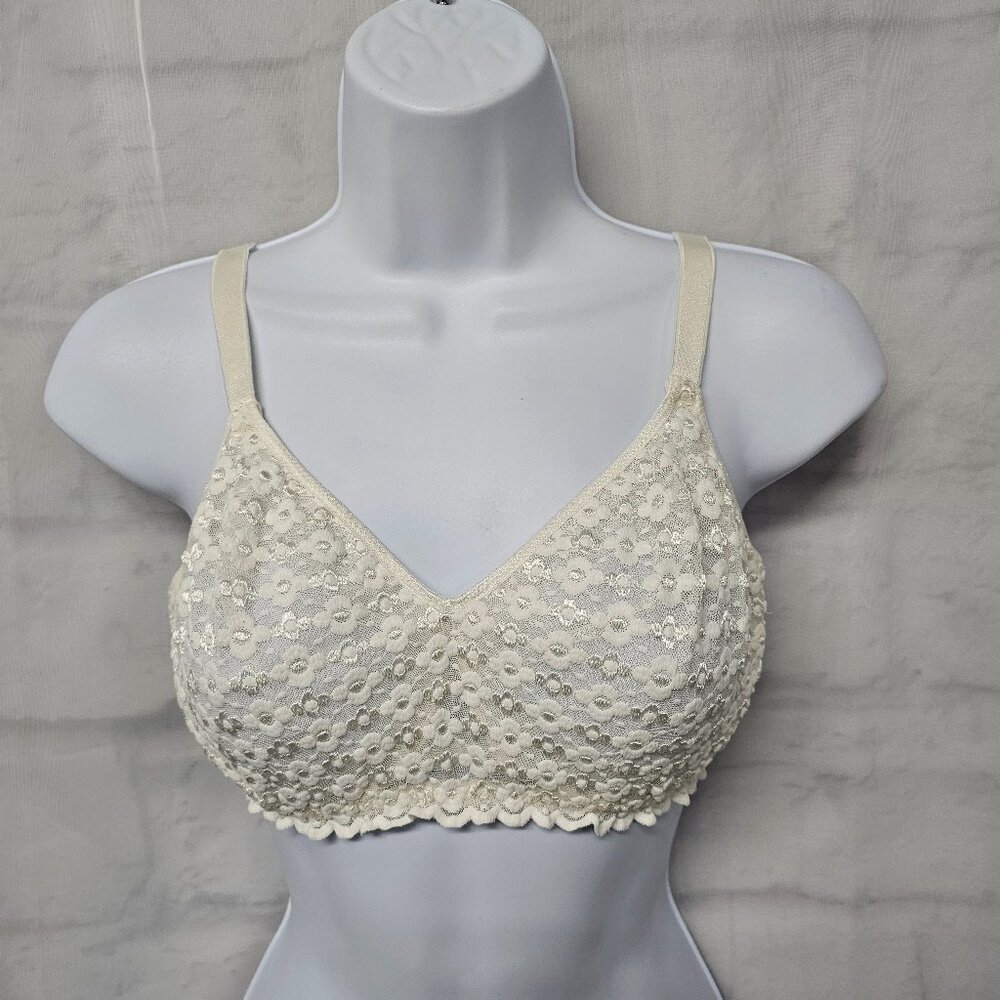 Vintage Olga Bra Simply Perfect Ivory Lace Underwire Floral 33032 36D